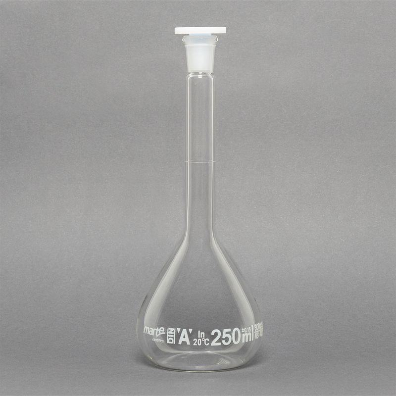 900.0000.30---BALAO-VOLUMETRICO-TRANSP.-ROLHA-PLASTICO---250ML