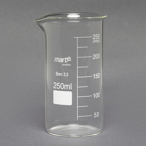 BEQUER DE VIDRO FORMA ALTA GRADUADO - 250ML